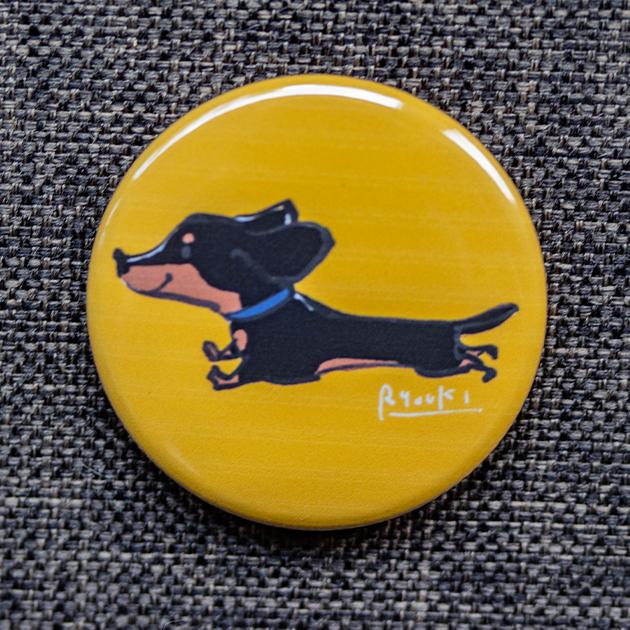 缶バッジ_38mm【111：ダックスラン_ヘアード】２個セット　※他の絵柄との組み合わでせてのセット購入もできます1枚目の画像